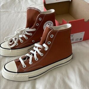 Converse Chuck Taylor All Star 70 Hi
Vintage Canvas Tawny Owl Size 7.5